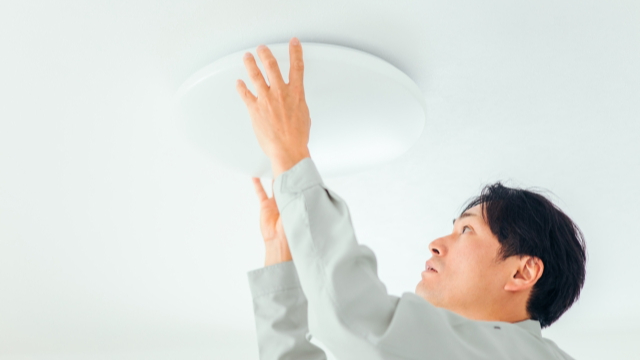 「2027年問題」とは？蛍光灯が使えなくなる前に知っておくべきLED化の現実